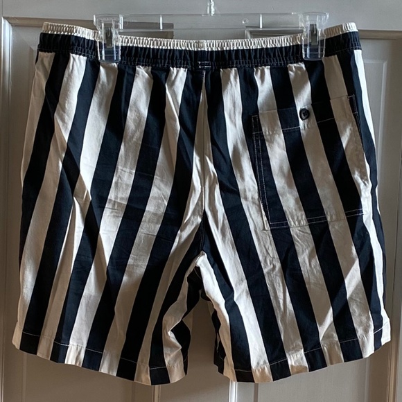 J. Crew Mercantile Flex striped shorts - Picture 2 of 5